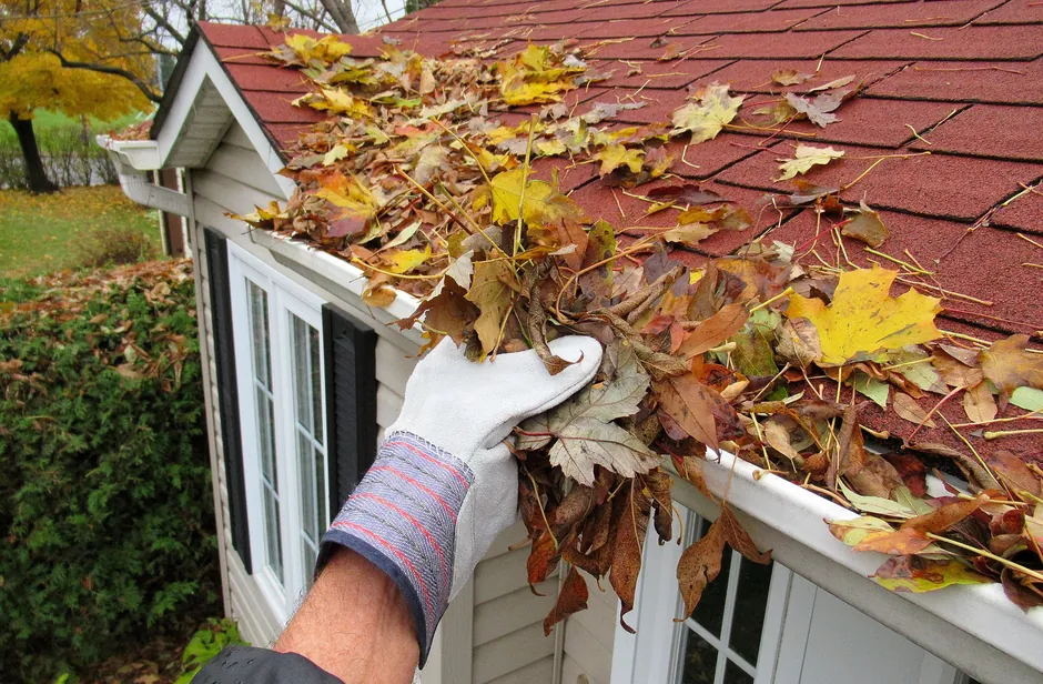 Gutter cleaning in Atlanta, GA